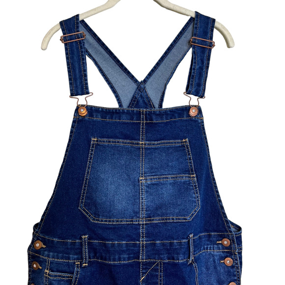 No Boundaries Juniors Denim Shortalls Large Dark Wash Bib Shorts Overalls Jorts - Picture 2 of 7